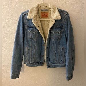Levi’s Jean Jacket size M